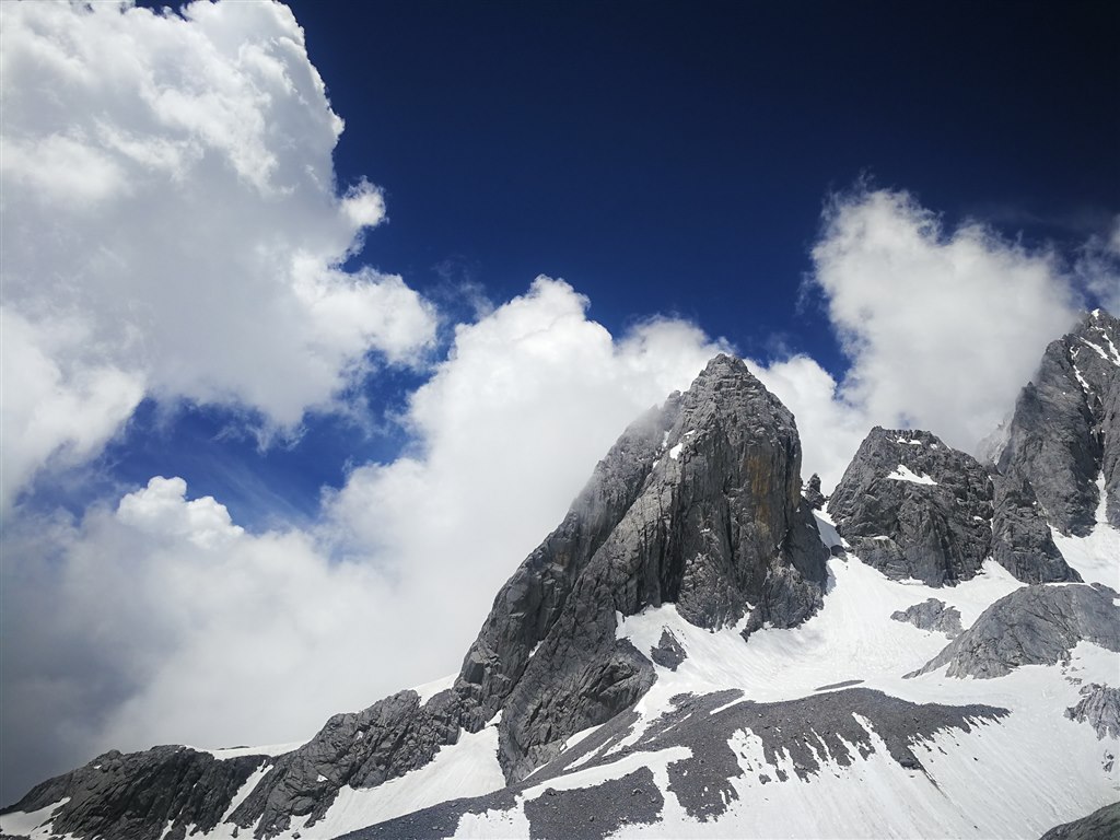 玉龙雪山.jpg