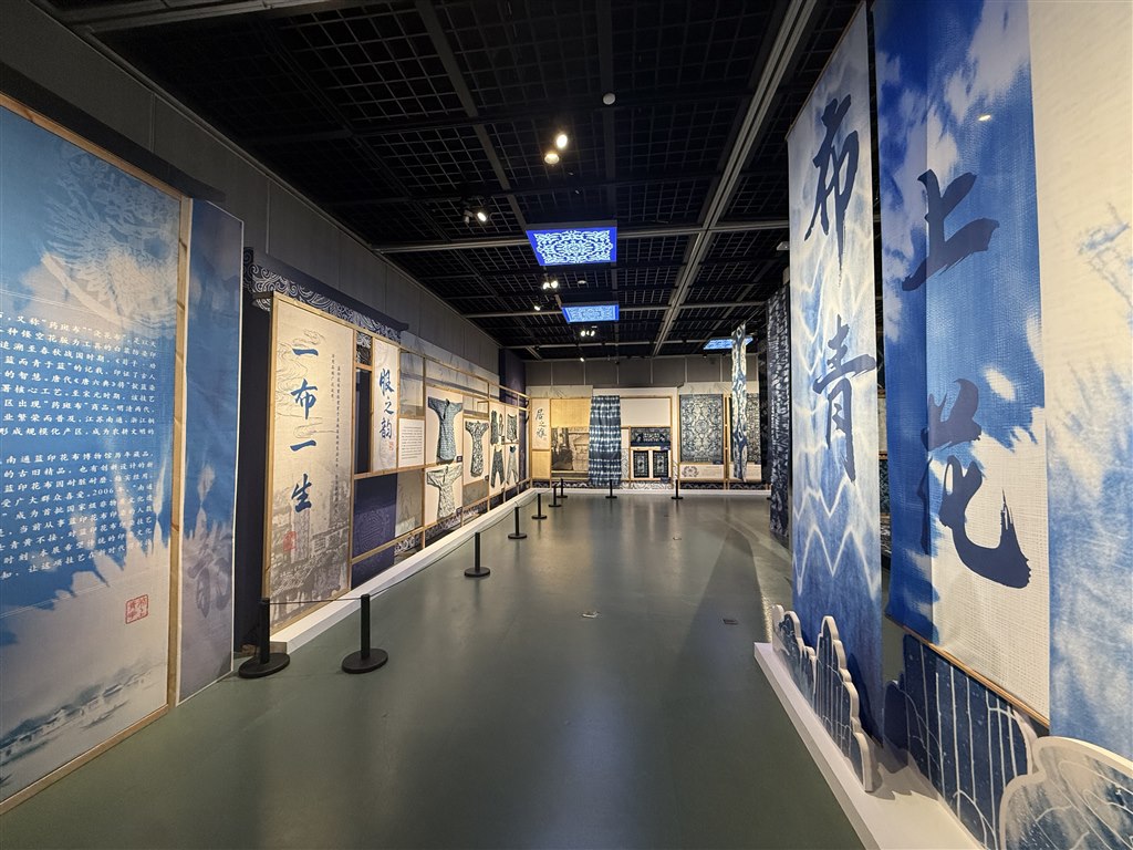 展厅照片5.jpg 展厅照片5.jpg