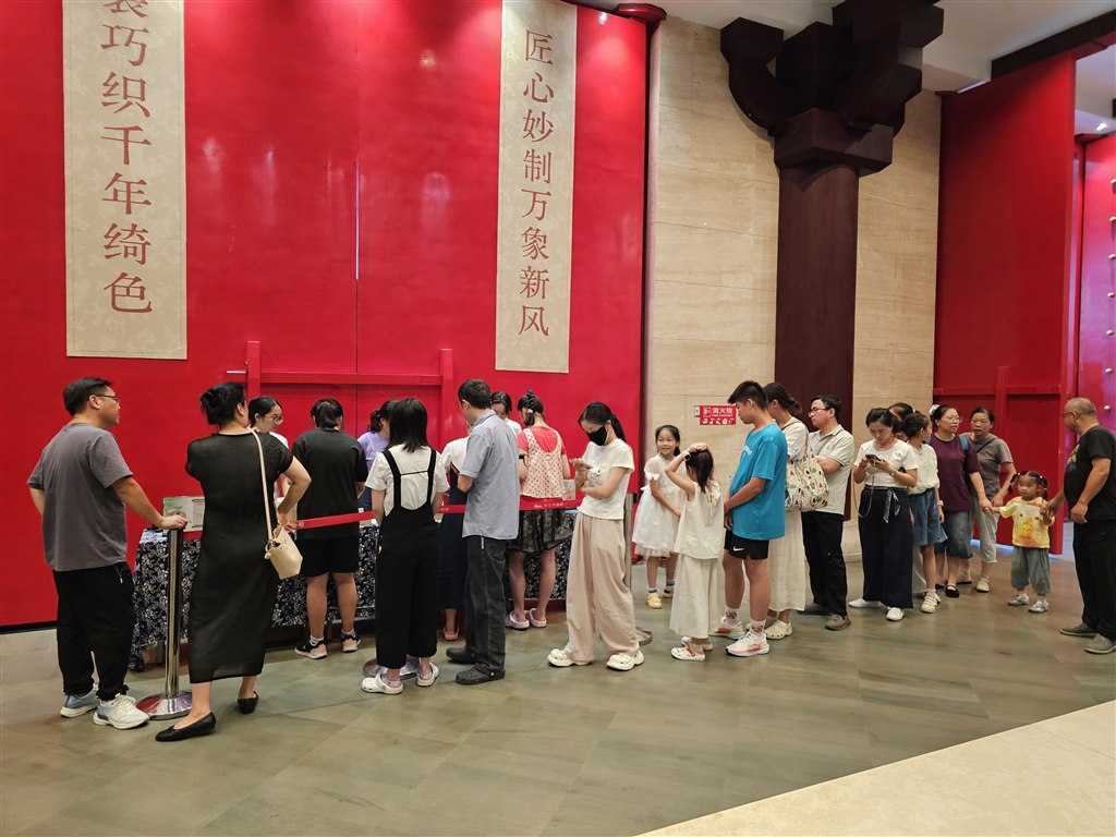 活动 (4).jpg 活动 (4).jpg