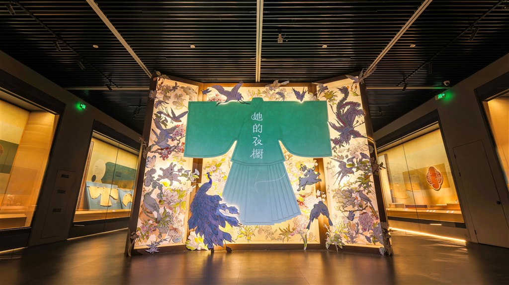 空间(2).jpg 空间(2).jpg