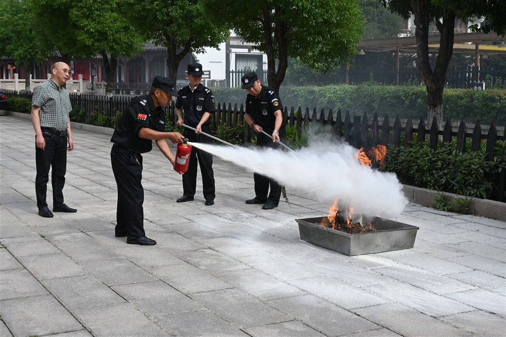 安全 (2).jpg 安全 (2).jpg